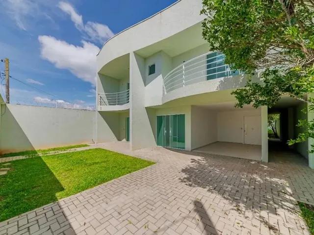 Casa com 480m² 4 quartos e 4 banheiros, à venda, no bairro Santa Felicidade em Curitiba
