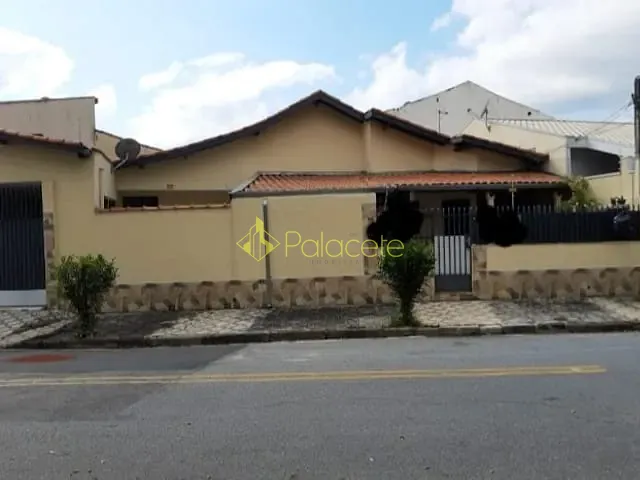 Casa com 221m² 3 quartos e 1 banheiro, à venda, no bairro Jardim do Sol em Taubaté