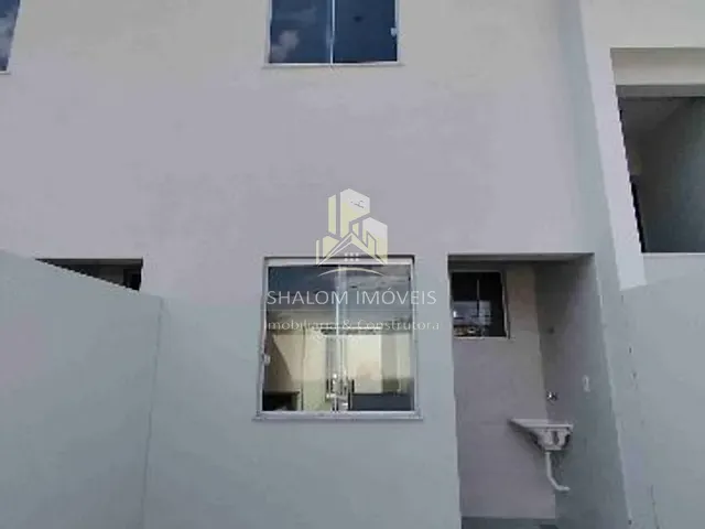 Casa com 95m², à venda, no bairro Piratininga (Venda Nova) em Belo Horizonte