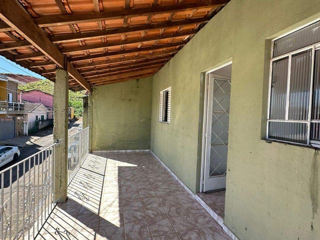Casa com 242m² 4 quartos e 3 banheiros, à venda, no bairro Jardim Bela Vista em Extrema