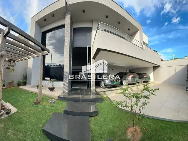 Casa com 320m² 4 quartos e 5 banheiros, à venda, no bairro Nova Suiça em Goiânia