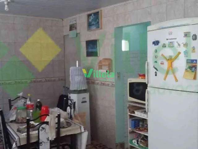 Casa à venda, no bairro Parque Recanto Mônica em Itaquaquecetuba