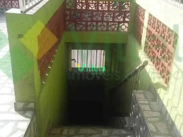 Casa à venda, no bairro Parque Recanto Mônica em Itaquaquecetuba