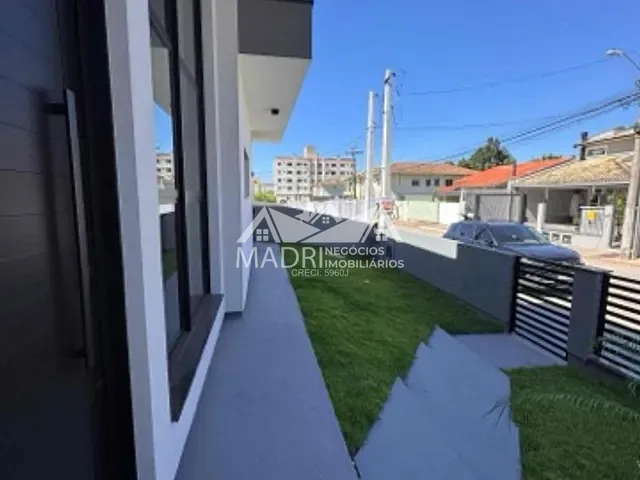 Casa 3 quartos e 2 banheiros, à venda, no bairro Ipiranga em São José
