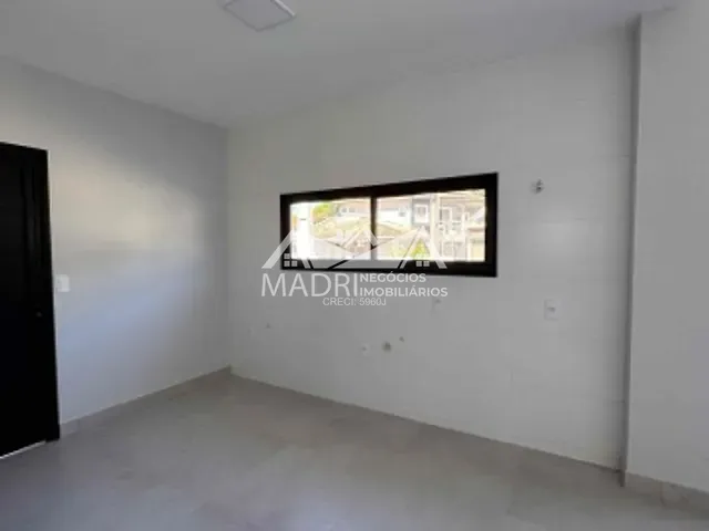 Casa 3 quartos e 2 banheiros, à venda, no bairro Ipiranga em São José
