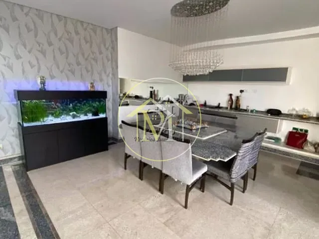 Casa com 760m² 6 quartos e 8 banheiros, à venda, no bairro Vossoroca em Sorocaba