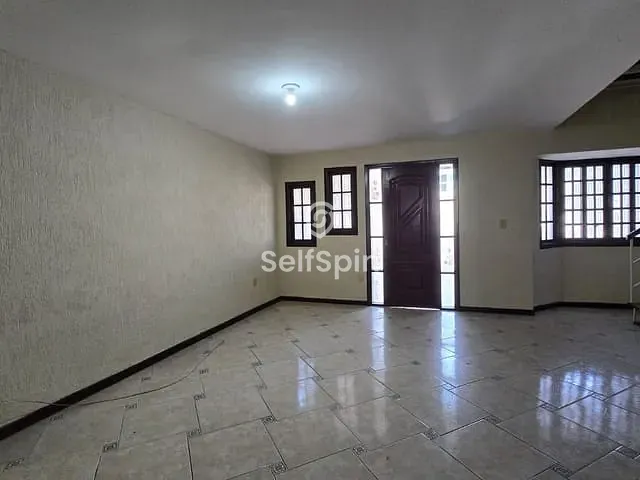 Casa 6 quartos e 3 banheiros, para alugar, no bairro Várzea das Moças em Niterói