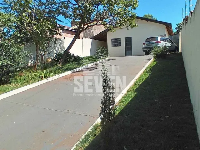 Casa com 340m², à venda, no bairro Residencial Jardim Jussara em Bauru