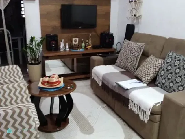 Casa com 318m² 3 quartos e 1 banheiro, à venda, no bairro Vila Yara em São Paulo