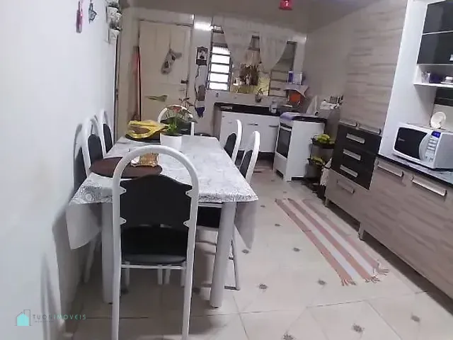 Casa com 318m² 3 quartos e 1 banheiro, à venda, no bairro Vila Yara em São Paulo