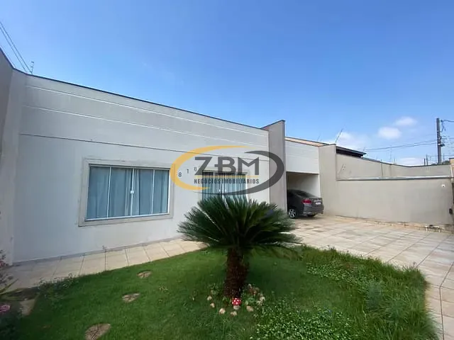 Casa com 300m² 2 quartos e 3 banheiros, à venda, no bairro Alpes em Londrina