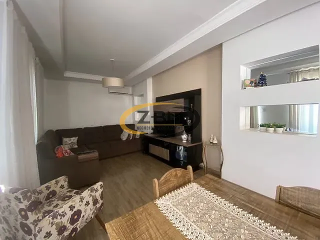 Casa com 300m² 2 quartos e 3 banheiros, à venda, no bairro Alpes em Londrina
