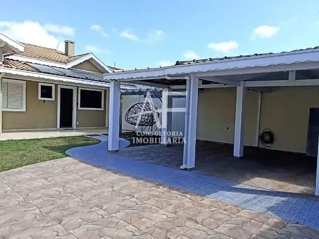 Casa com 477m² 3 quartos e 3 banheiros, à venda, no bairro Vila Areao em Taubaté