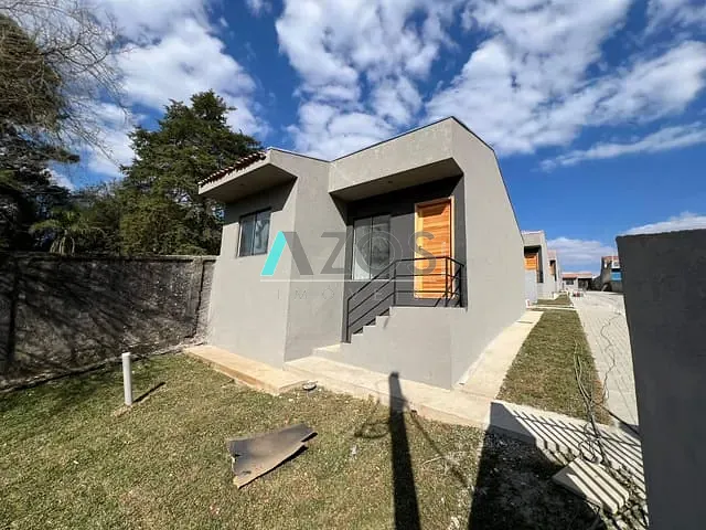 Casa com 150m² 3 quartos e 2 banheiros, à venda, no bairro Das Graças em Colombo