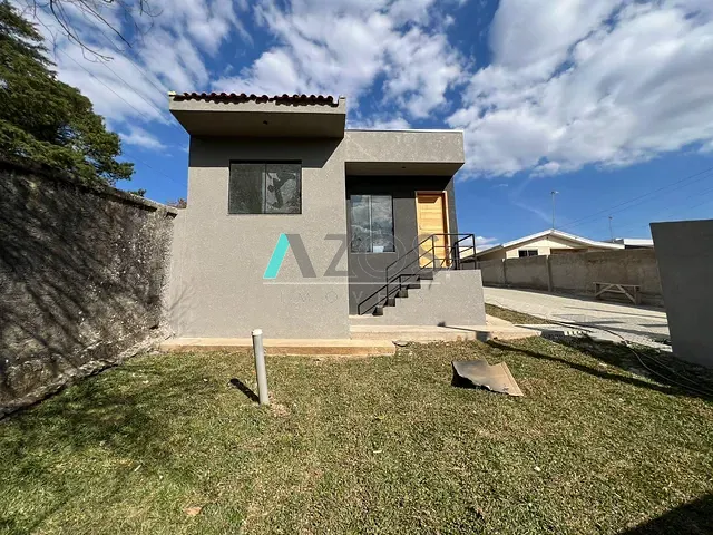 Casa com 150m² 3 quartos e 2 banheiros, à venda, no bairro Das Graças em Colombo