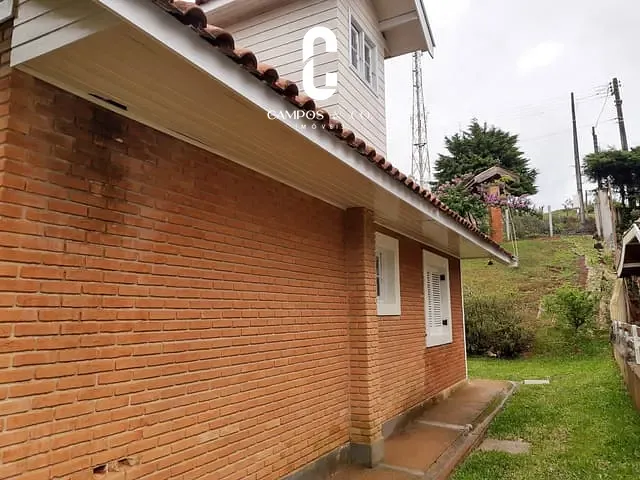 Casa com 648m² 3 quartos e 3 banheiros, à venda, no bairro Vila Inglesa em Campos do Jordão
