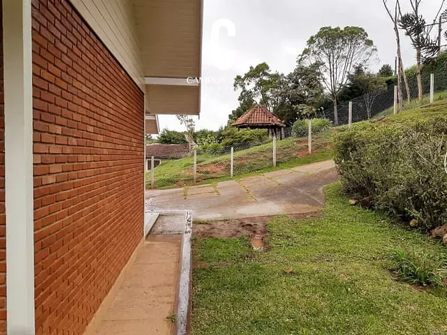 Casa com 648m² 3 quartos e 3 banheiros, à venda, no bairro Vila Inglesa em Campos do Jordão