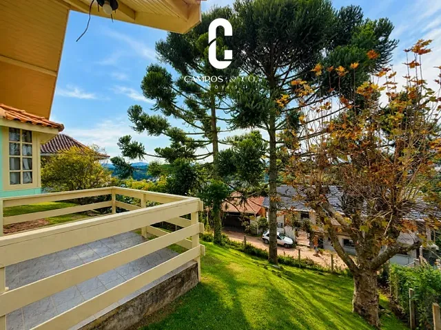 Casa com 648m² 3 quartos e 3 banheiros, à venda, no bairro Vila Inglesa em Campos do Jordão