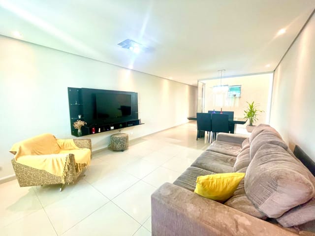 Foto do Casa - Casa tipo para venda em Vila Santa Clara com 3 quartos, sendo 2 suítes, 218m² | Correteria Imóveis