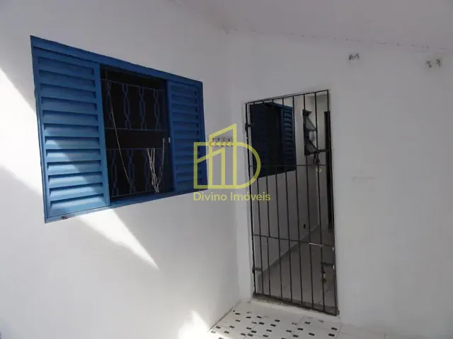Casa 3 quartos e 2 banheiros, à venda, no bairro Centro em Capela do Alto