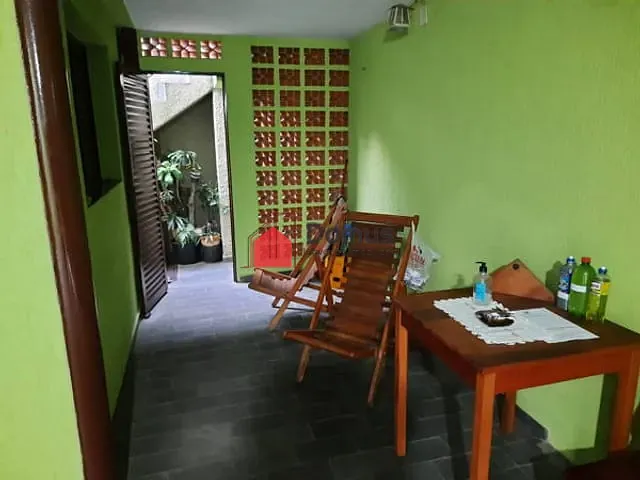 Casa com 300m², à venda, no bairro Parque das Nações em Pindamonhangaba