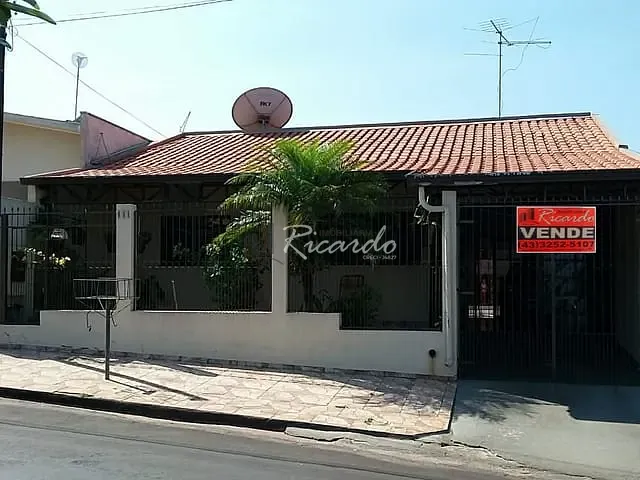 Casa com 200m² 3 quartos e 2 banheiros, à venda, no bairro Jardim Monte Carlo em Arapongas