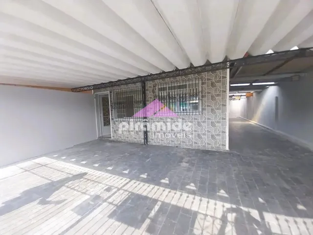 Casa com 10m² 3 quartos e 1 banheiro, para alugar, no bairro Jardim Oriente em São José Dos Campos