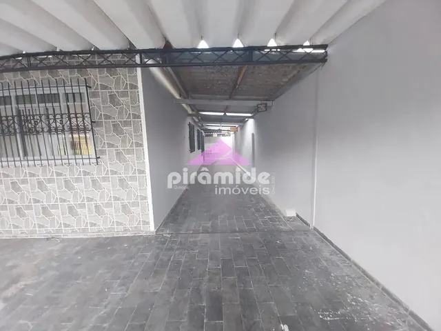 Casa com 10m² 3 quartos e 1 banheiro, para alugar, no bairro Jardim Oriente em São José Dos Campos