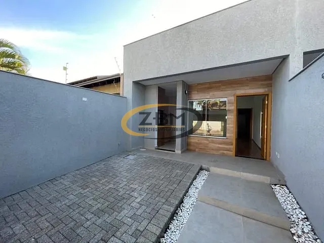 Casa com 125m² 3 quartos e 2 banheiros, à venda ou para alugar, no bairro Jardim Belo Horizonte em Londrina