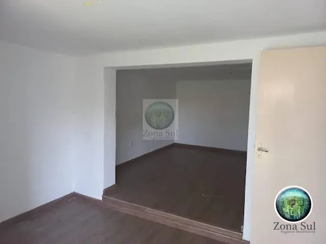 Casa com 350m² 6 quartos e 3 banheiros, à venda, no bairro Jardim Faculdade em Sorocaba