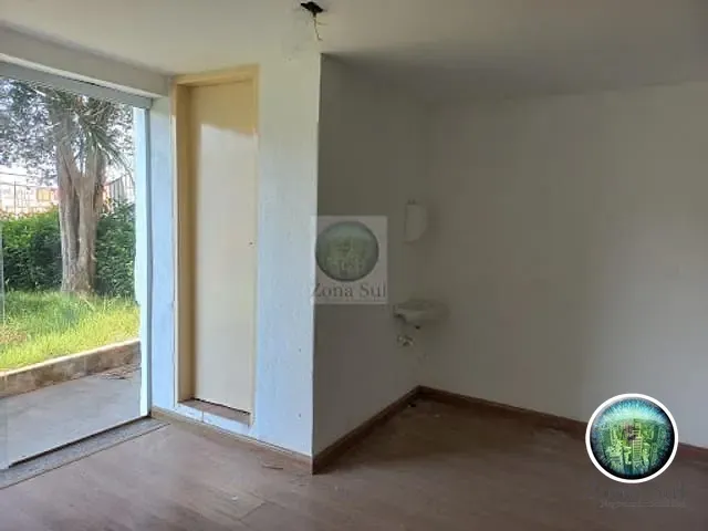 Casa com 350m² 6 quartos e 3 banheiros, à venda, no bairro Jardim Faculdade em Sorocaba