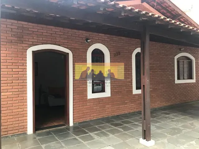 Casa com 357m² 3 quartos e 2 banheiros, à venda, no bairro Arruamento Luiz Vicentin em Campinas