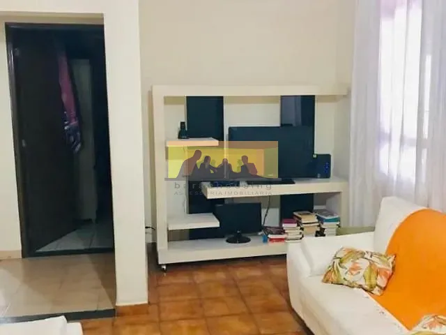 Casa com 357m² 3 quartos e 2 banheiros, à venda, no bairro Arruamento Luiz Vicentin em Campinas
