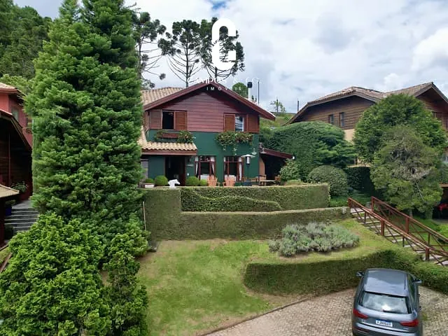 Casa 4 quartos e 3 banheiros, à venda, no bairro Parque Aquarela em Campos Do Jordão