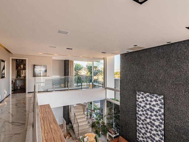Casa com 400m² 3 quartos e 5 banheiros, à venda, no bairro Vivendas do Arvoredo em Londrina