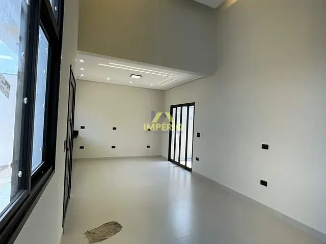 Casa 3 quartos e 2 banheiros, à venda, no bairro Jardim Novo São Pedro em Salto