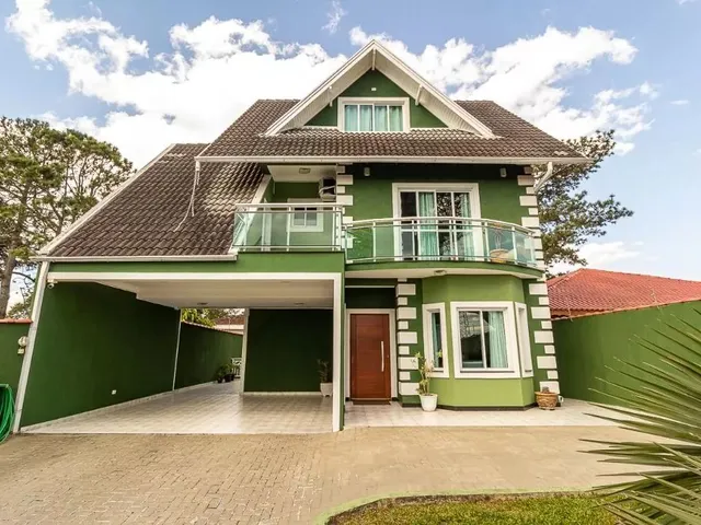 Casa com 408m² 4 quartos e 4 banheiros, à venda, no bairro Santa Felicidade em Curitiba
