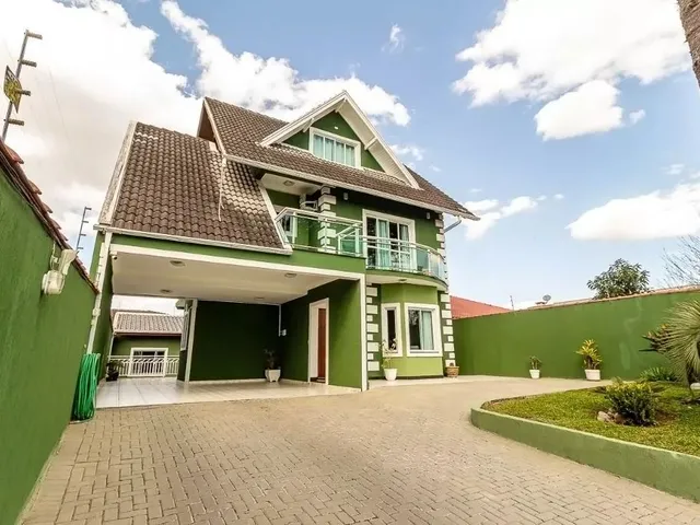 Casa com 408m² 4 quartos e 4 banheiros, à venda, no bairro Santa Felicidade em Curitiba