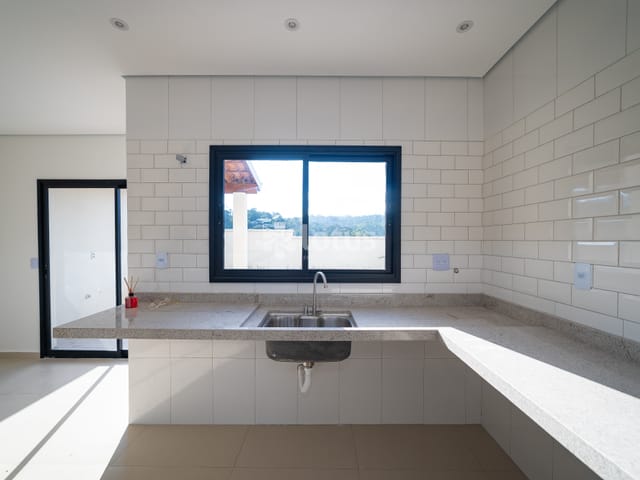 Casa com 150m² 3 quartos e 3 banheiros, à venda, no bairro Centro em Cajamar