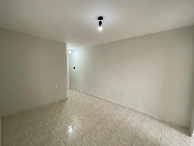 Casa com 265m² 2 quartos e 2 banheiros, à venda, no bairro Campos Elíseos em Taubaté