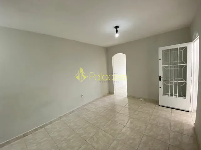 Casa com 265m² 2 quartos e 2 banheiros, à venda, no bairro Campos Elíseos em Taubaté