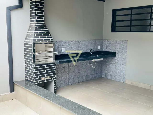 Casa 4 quartos e 3 banheiros, à venda, no bairro Jardim Anhangüera em Ribeirão Preto