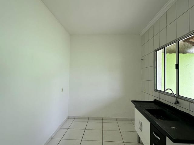Casa com 100m² 2 quartos e 1 banheiro, à venda, no bairro Vila Garden em Extrema