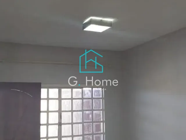 Casa com 125m² 3 quartos e 2 banheiros, à venda, no bairro Catuai em Londrina
