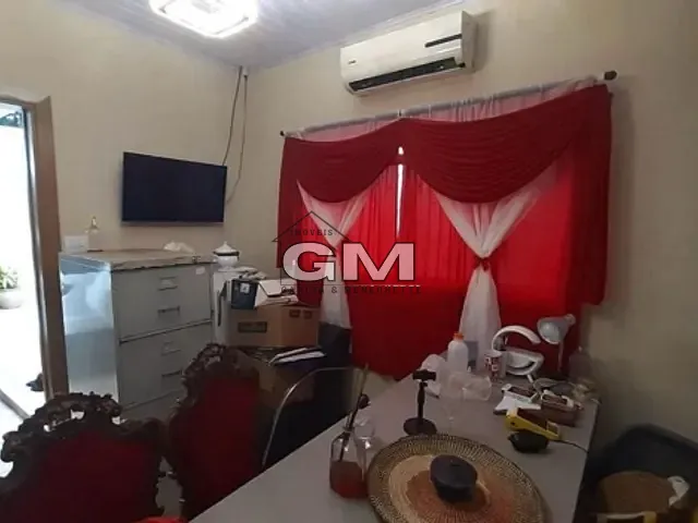 Casa com 200m² 2 quartos e 2 banheiros, à venda, no bairro Adelino Simioni em Ribeirão Preto