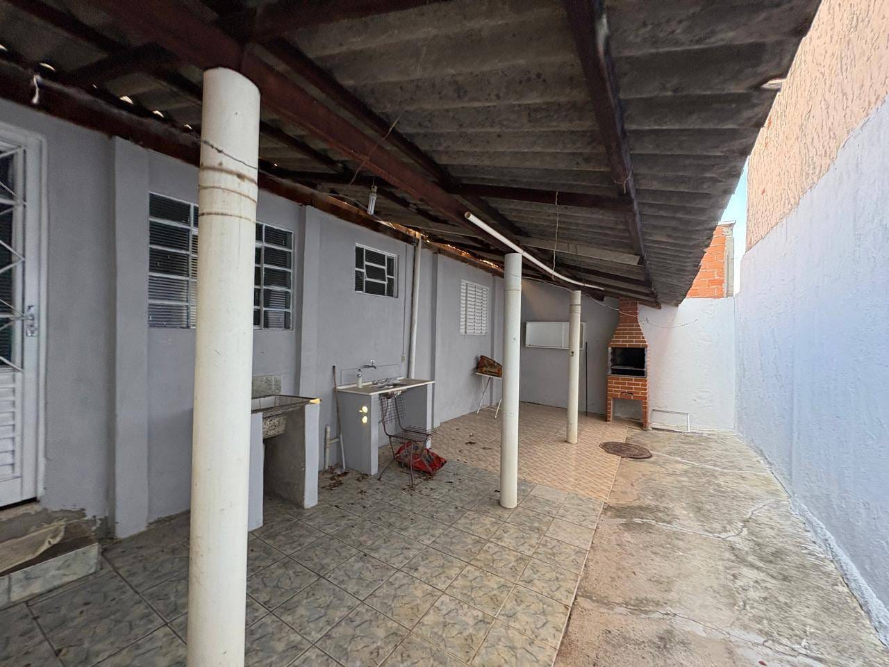 Casa para alugar com 1 quarto, 100m² - Foto 4