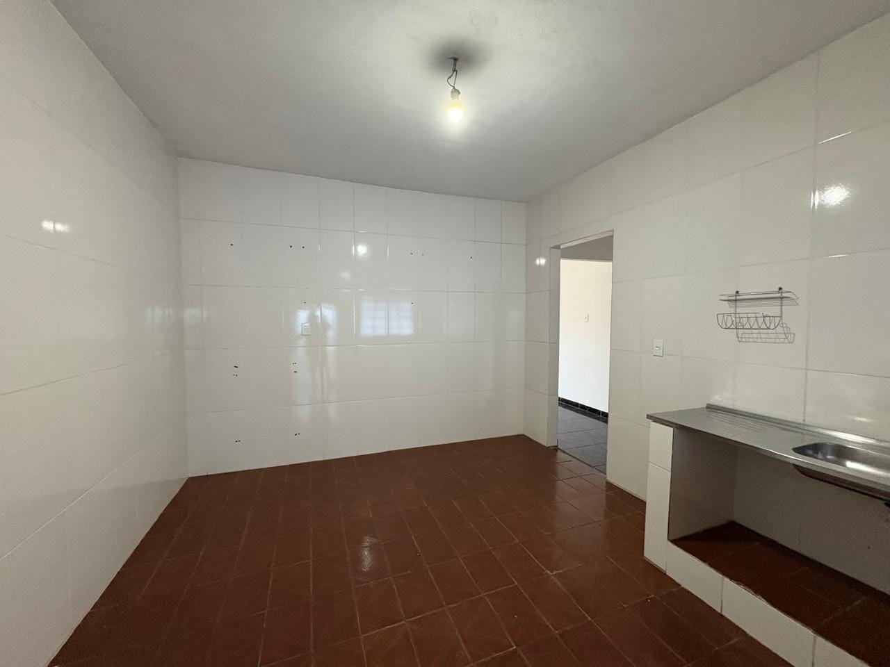 Casa para alugar com 1 quarto, 100m² - Foto 10