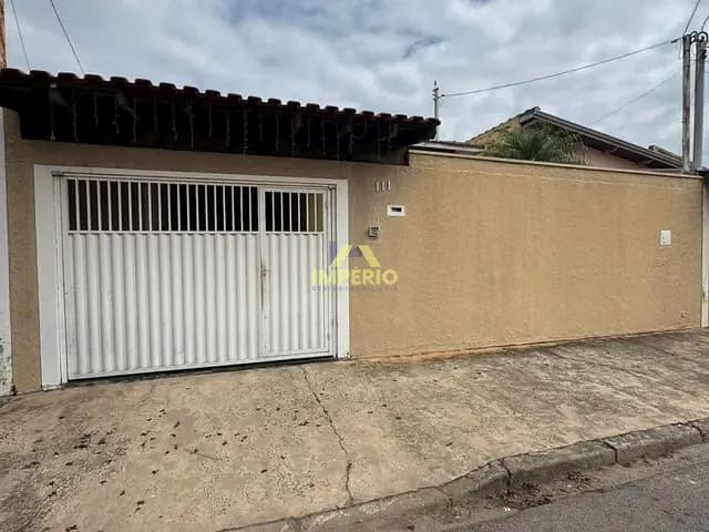 Casa com 250m² 3 quartos e 2 banheiros, à venda, no bairro Estação em Salto