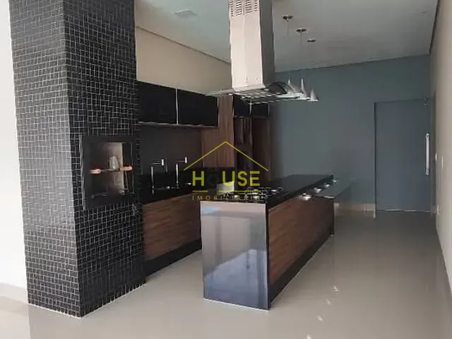 Casa com 250m² 3 quartos e 3 banheiros, à venda, no bairro Parque Residencial do Lago em Votuporanga