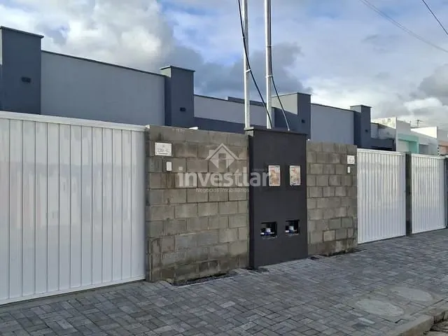 Casa 2 quartos e 1 banheiro, à venda, no bairro Serrotão em Campina Grande
